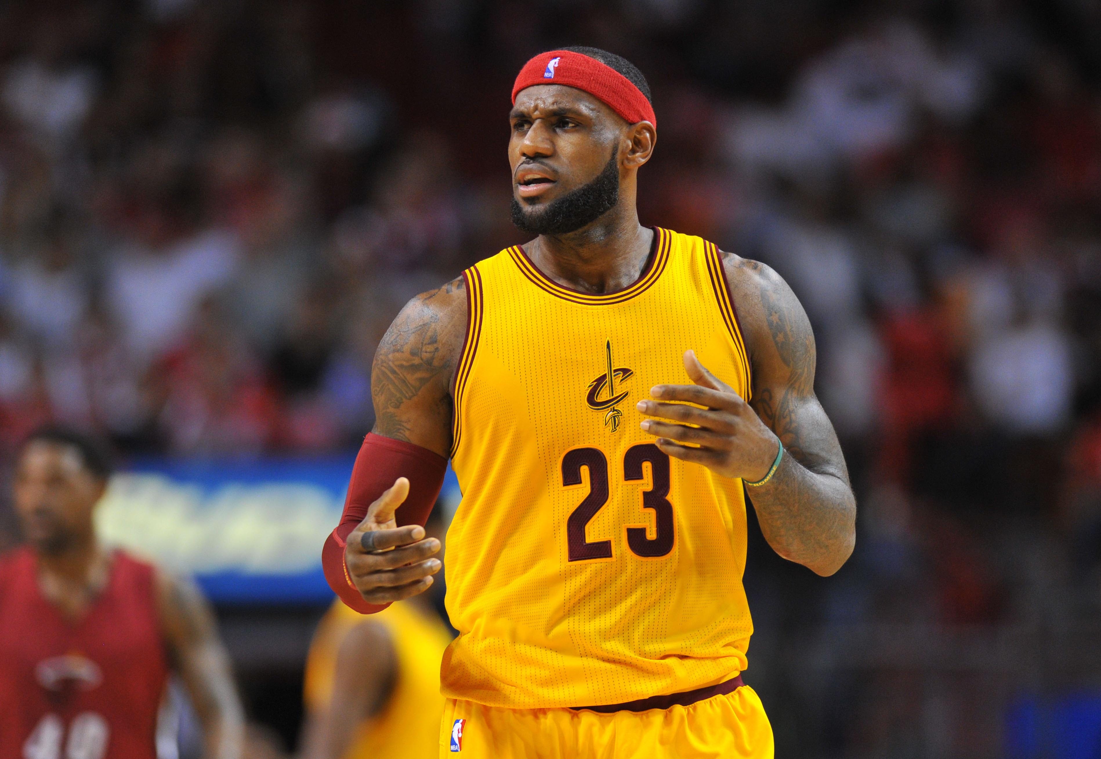 lebron james miami heat christmas jersey